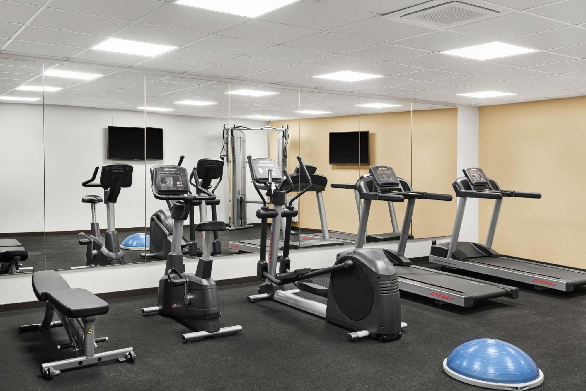 Hilton Garden Inn Riga Old Town Ngoại thất bức ảnh